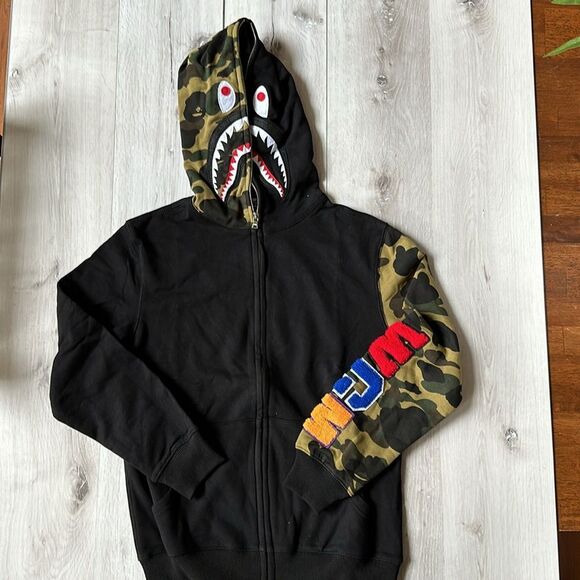 A Bathing Ape BAPE Shark Full Zip Hoodie Camo Hood 'Black’ NWT in packaging. - Picture 3 of 7